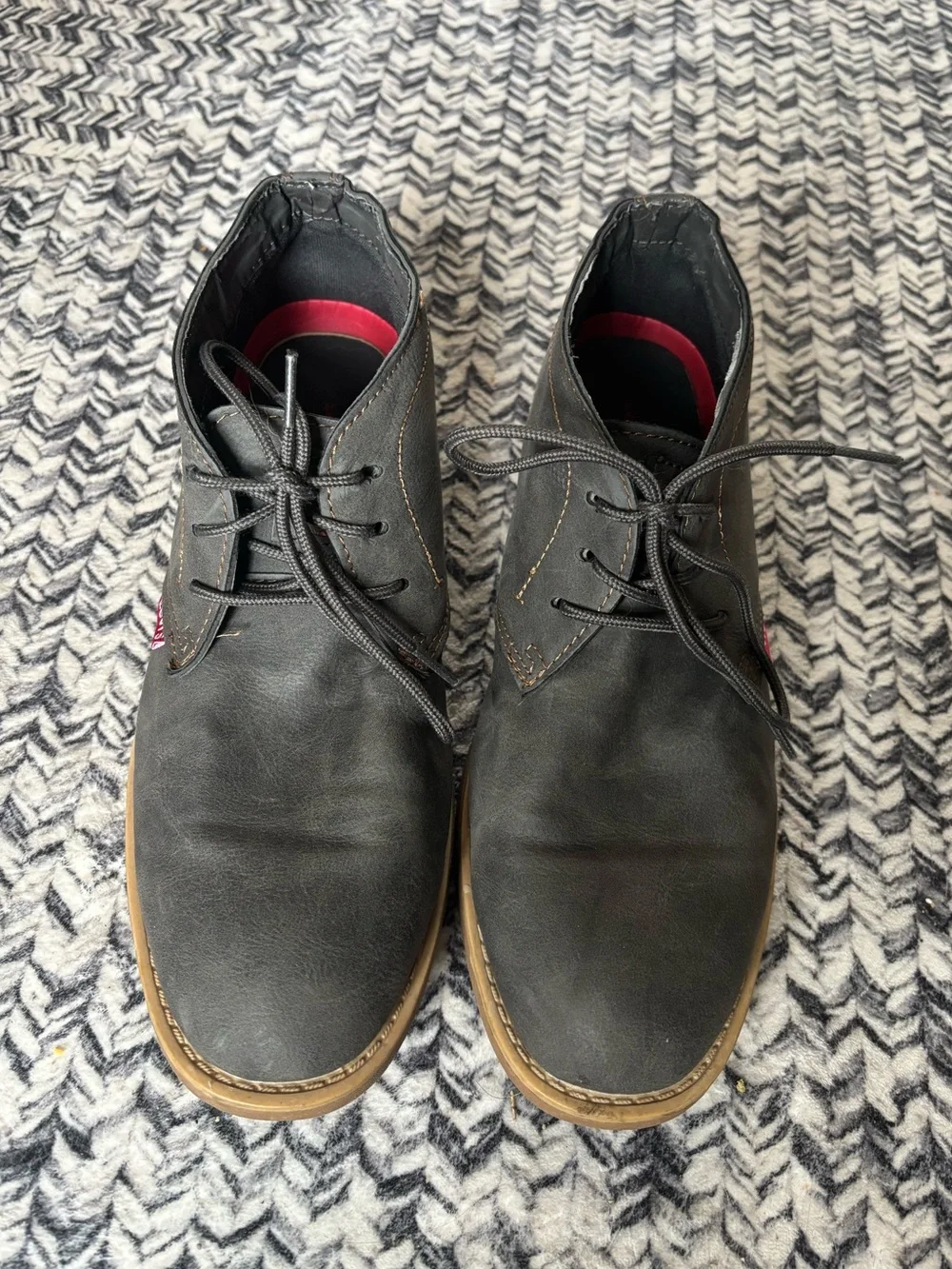 Men's Levis Grey and Tan Casual Loafers Mid Top Boots Size 9 Faux Leather
